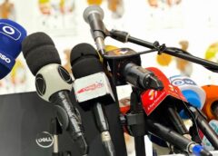 Deputados defendem actualização do pacote legislativo da Comunicação Social